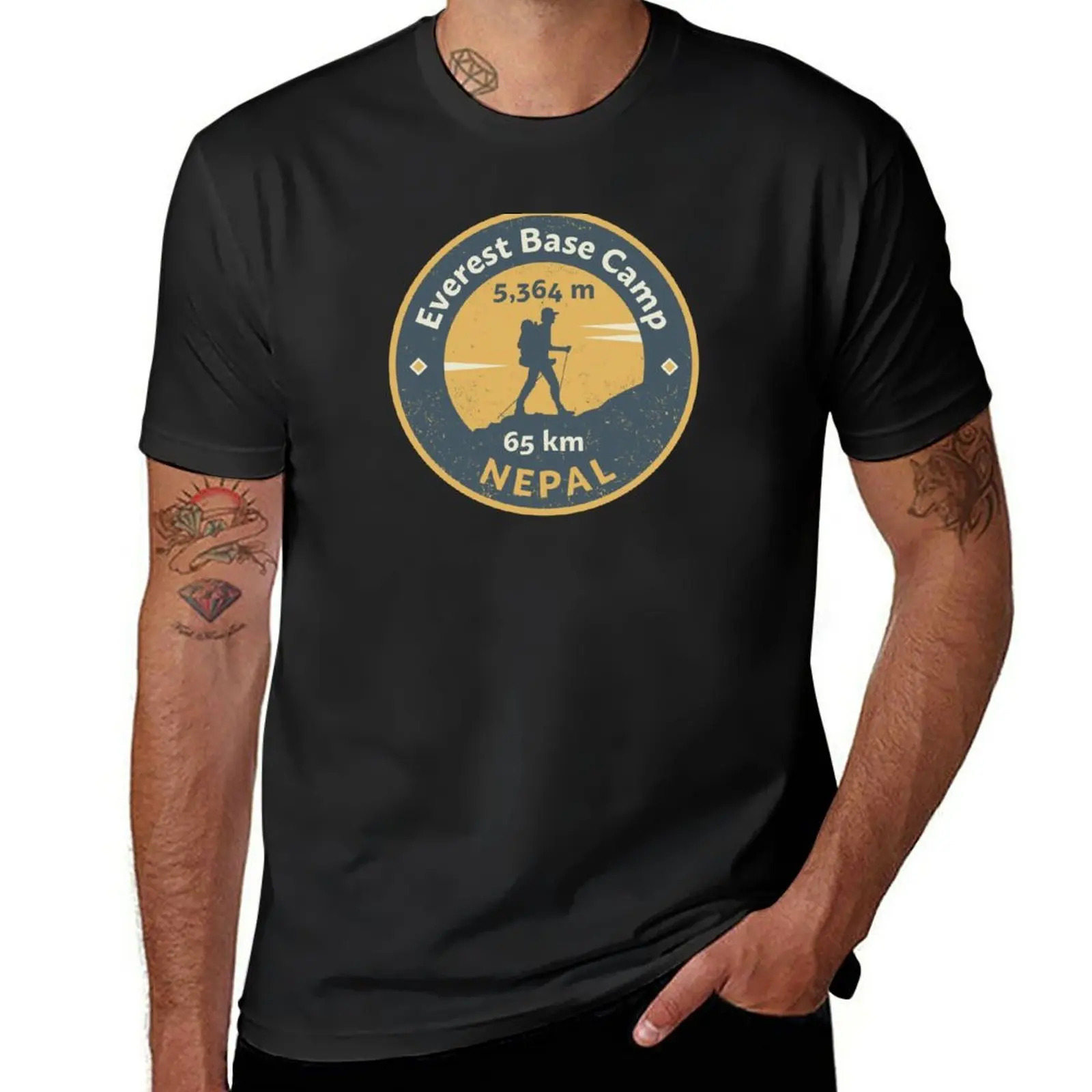 Summer Everest Clothing - Camiseta de manga curta de gola